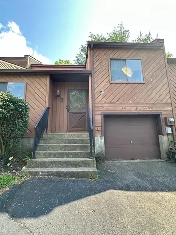 3 Hilltop Circle Fishkill NY 12524