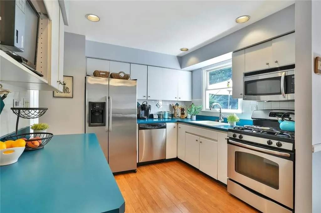 7 James Drive Nanuet NY 10954
