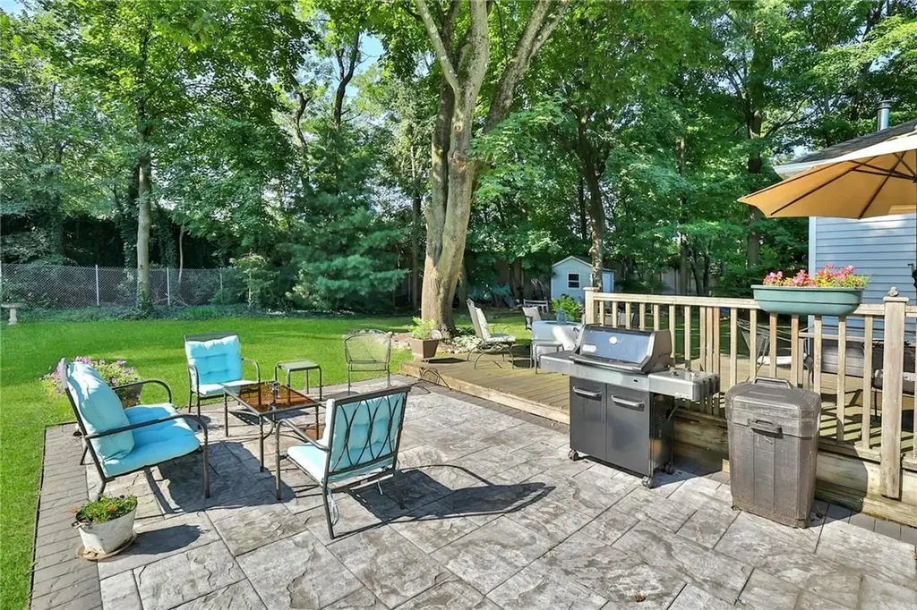 7 James Drive Nanuet NY 10954