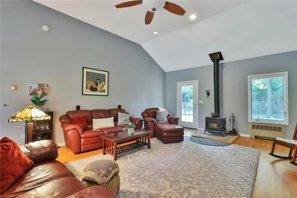 7 James Drive Nanuet NY 10954