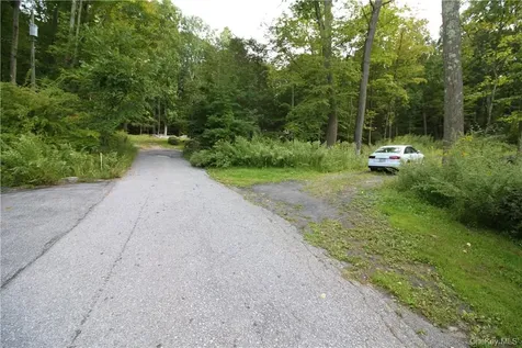 7 Gale Drive Mahopac NY 10541