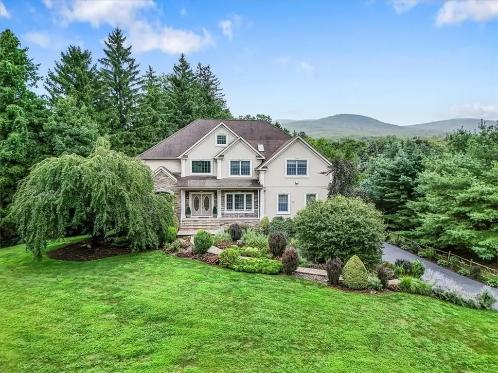 2 Trinity Place Cornwall NY 12518