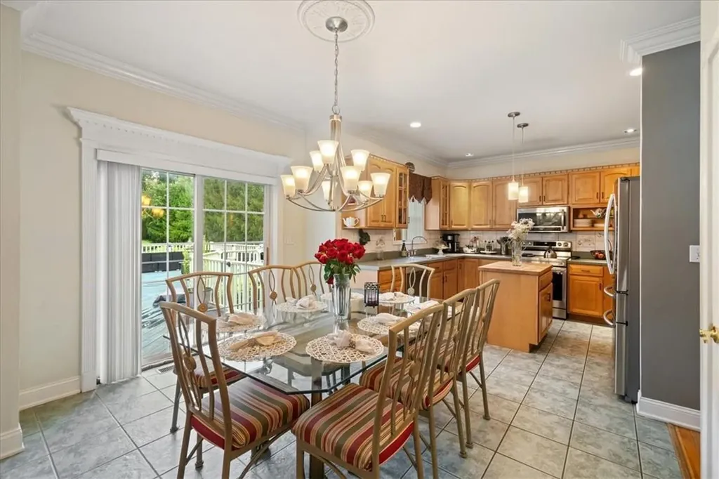 423 Jackson Avenue New Windsor NY 12553