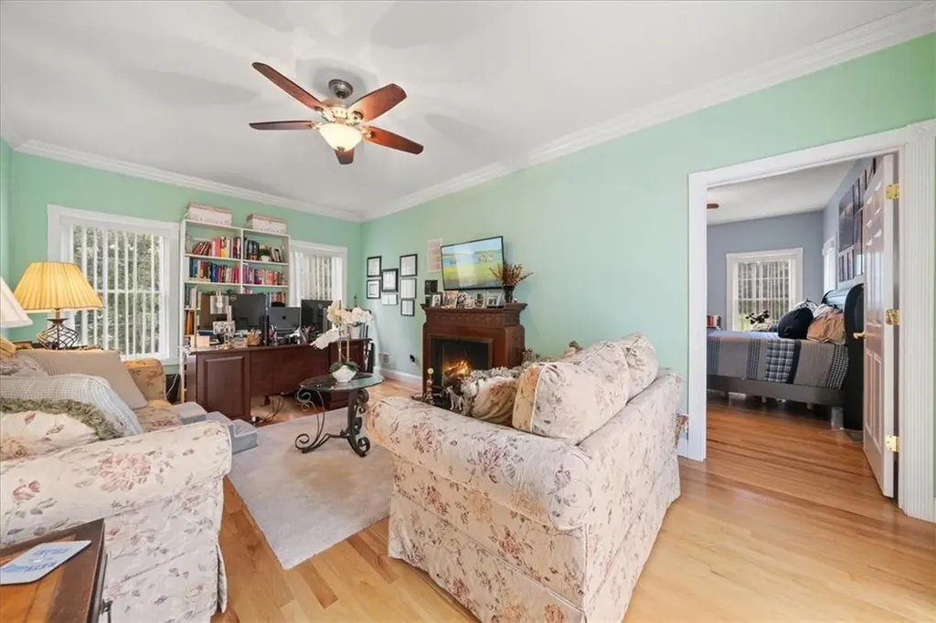 423 Jackson Avenue New Windsor NY 12553