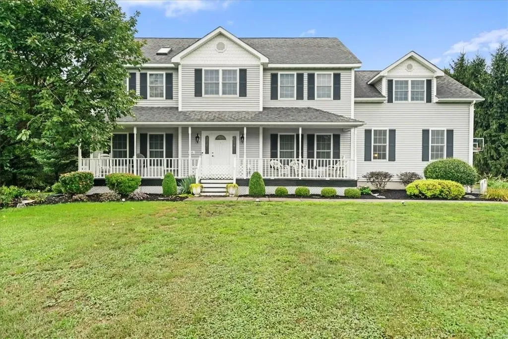423 Jackson Avenue New Windsor NY 12553