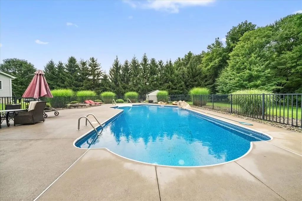 423 Jackson Avenue New Windsor NY 12553