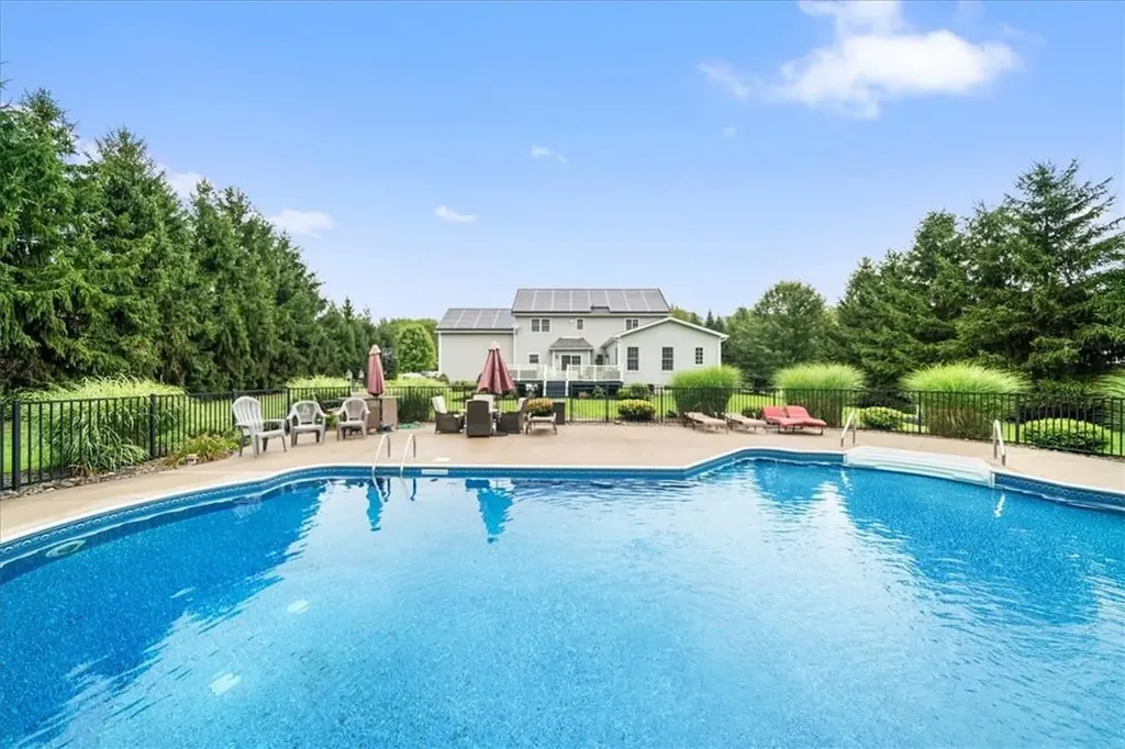 423 Jackson Avenue New Windsor NY 12553