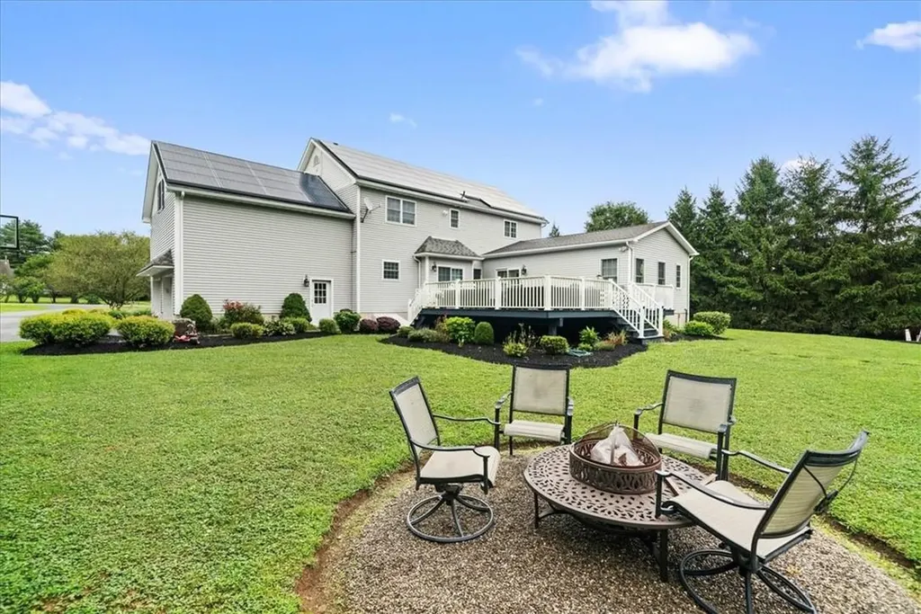 423 Jackson Avenue New Windsor NY 12553