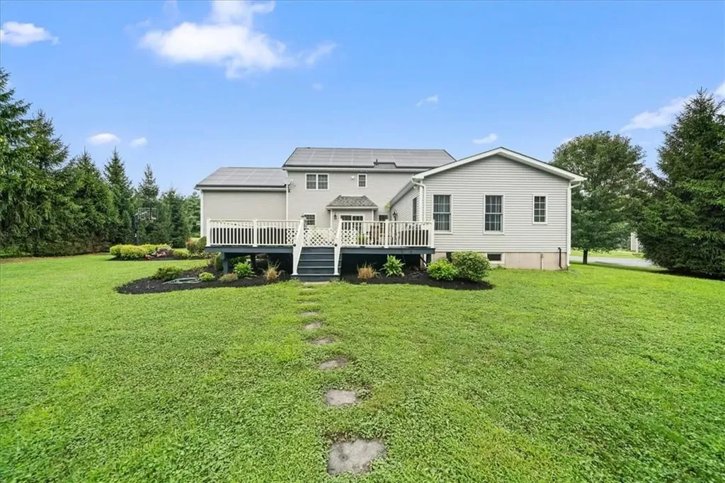 423 Jackson Avenue New Windsor NY 12553