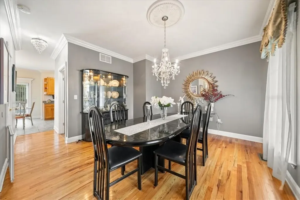 423 Jackson Avenue New Windsor NY 12553