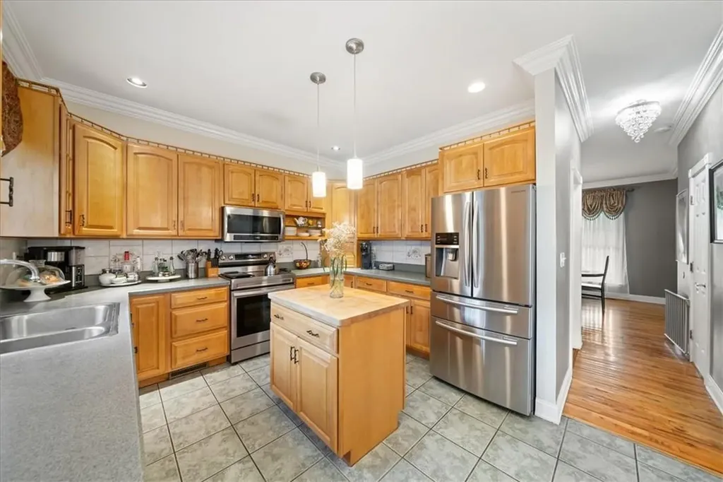 423 Jackson Avenue New Windsor NY 12553