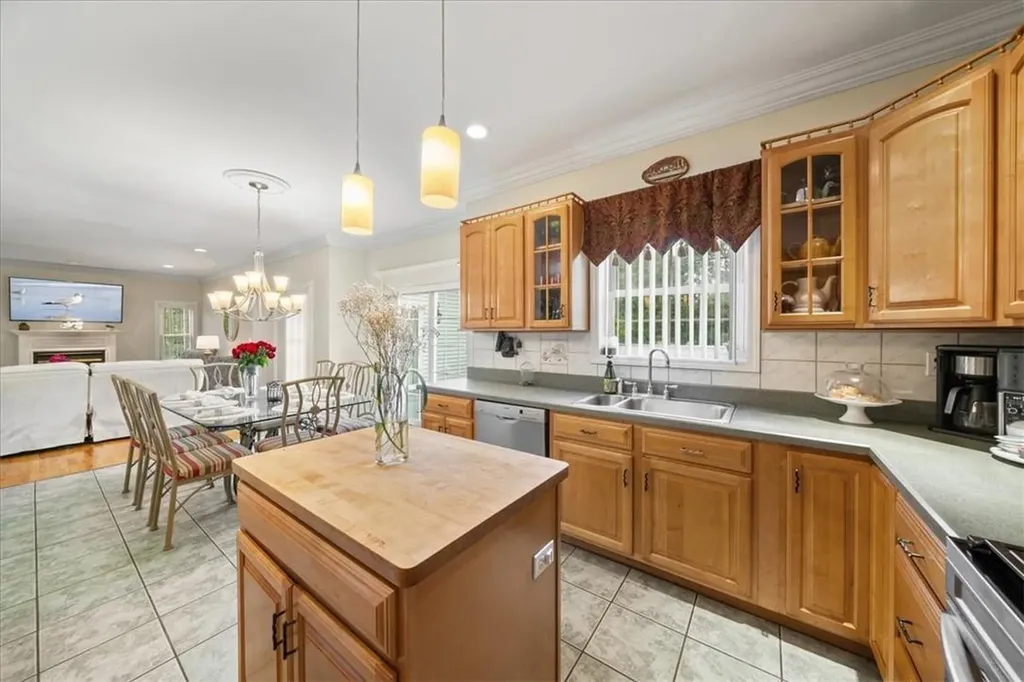 423 Jackson Avenue New Windsor NY 12553