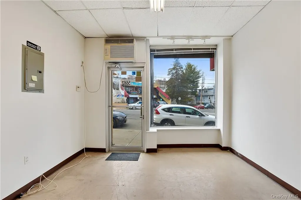 5662 Mosholu Avenue Bronx NY 10471