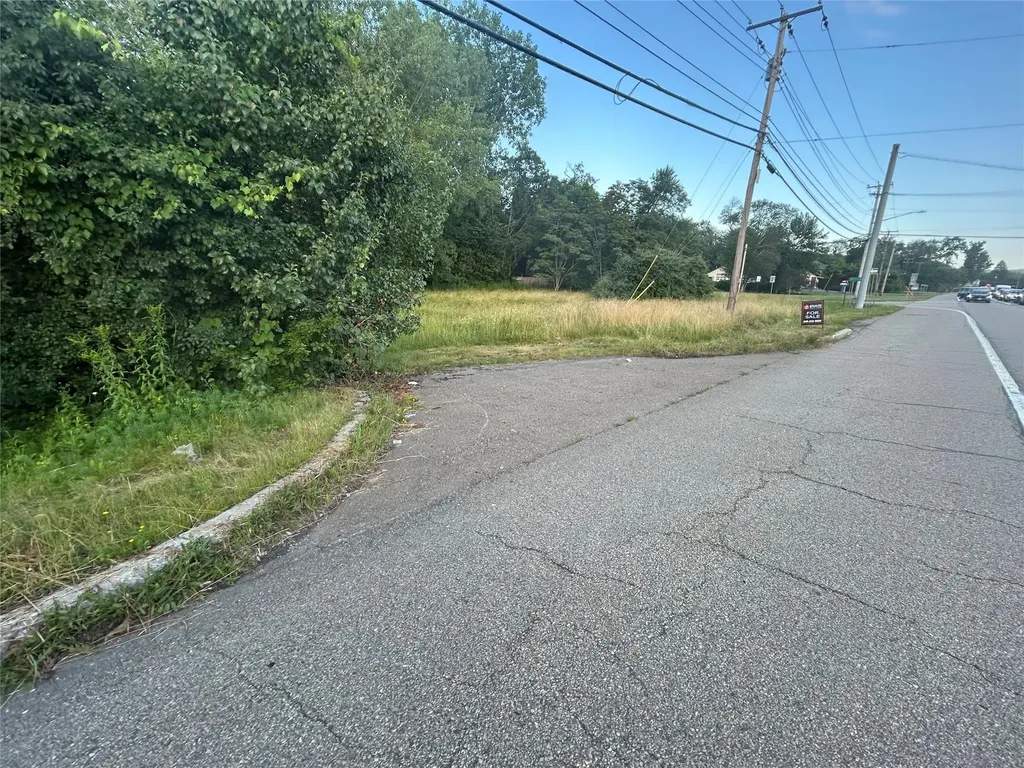 88 Smithtown Road Fishkill NY 12524