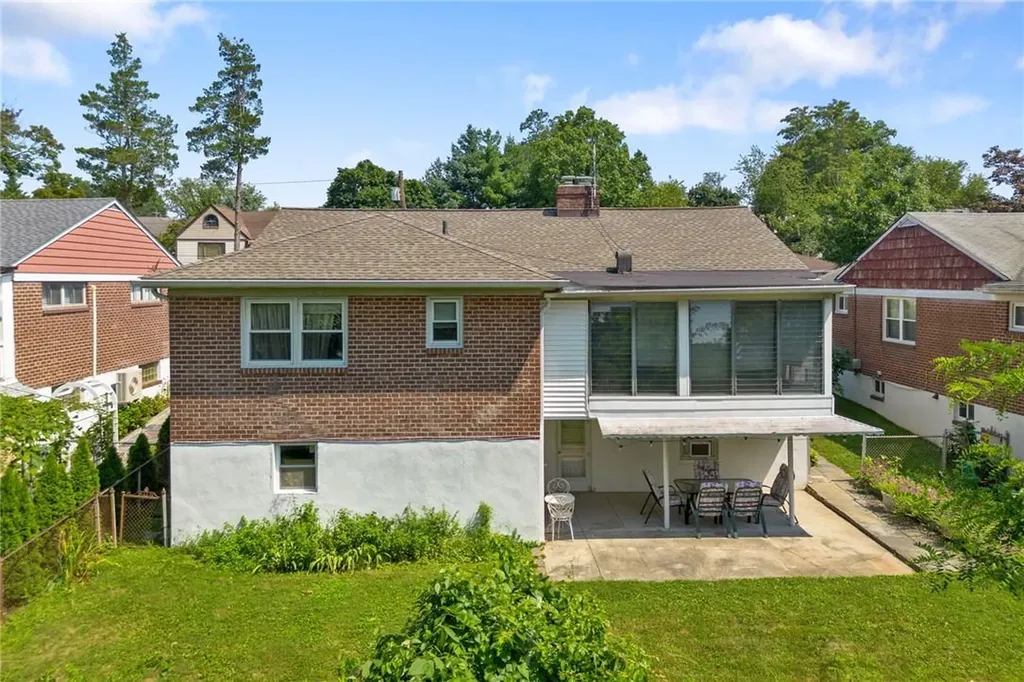 45 Algonquin Road Yonkers NY 10710