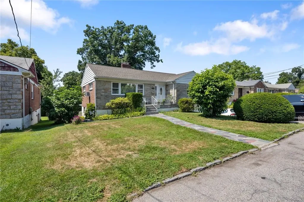 45 Algonquin Road Yonkers NY 10710