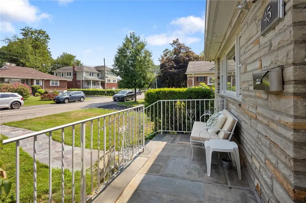 45 Algonquin Road Yonkers NY 10710
