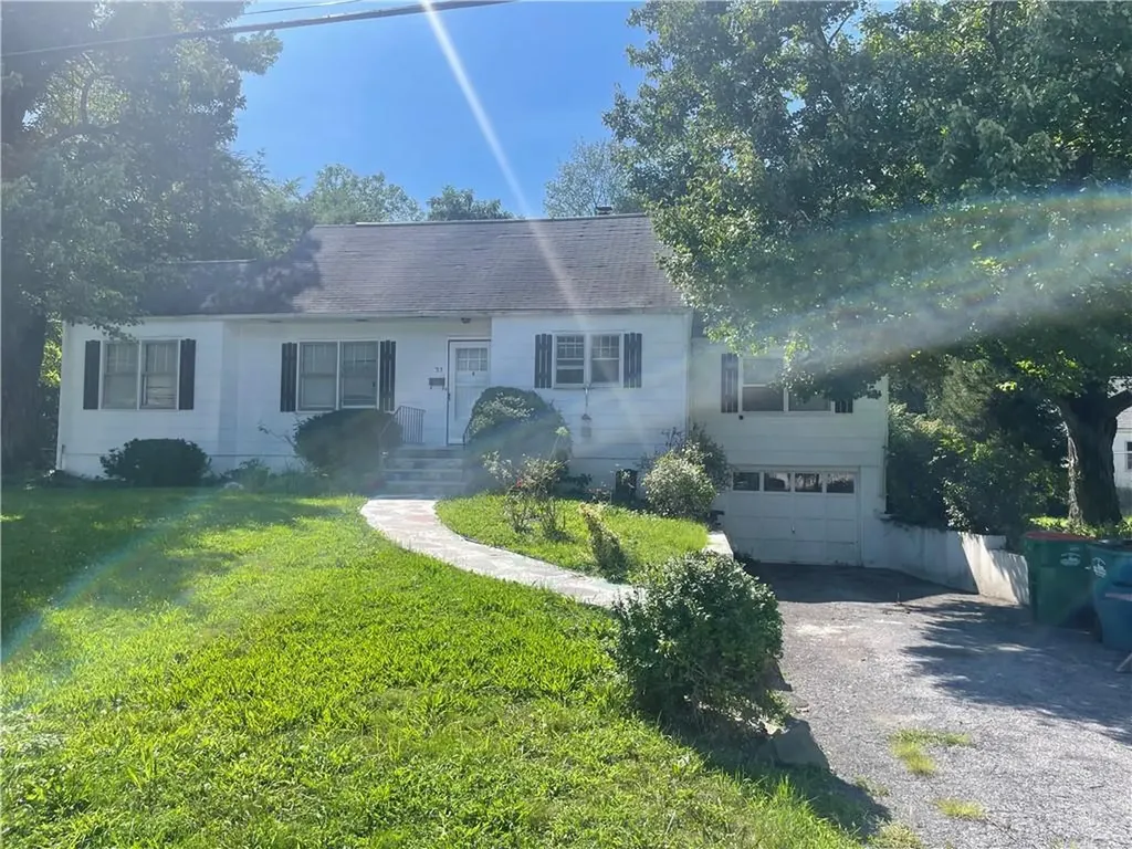 35 Seitz Terrace Poughkeepsie NY 12603