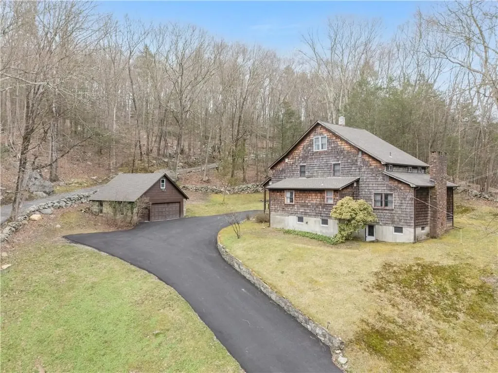 2 Rush Drive Putnam Valley NY 10579