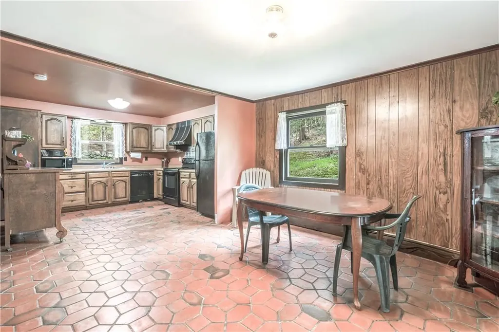 2 Rush Drive Putnam Valley NY 10579