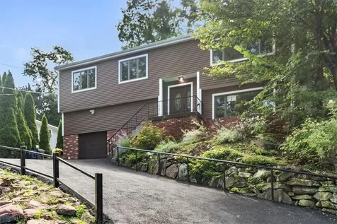 21 Rumbrook Road Elmsford NY 10523