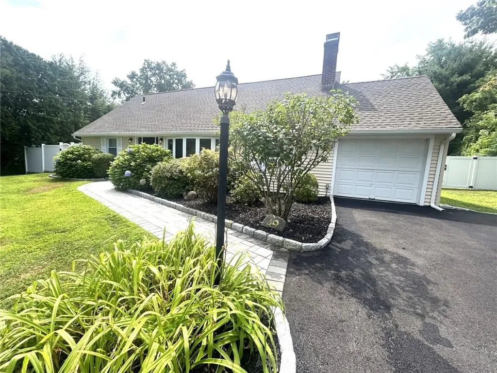 49 S Manor Drive White Plains NY 10603