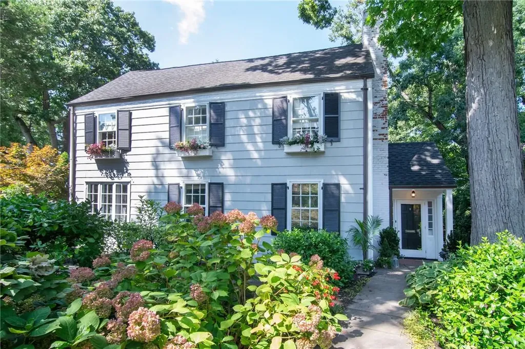 69 Young Avenue Pelham NY 10803