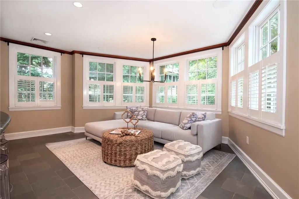 69 Young Avenue Pelham NY 10803