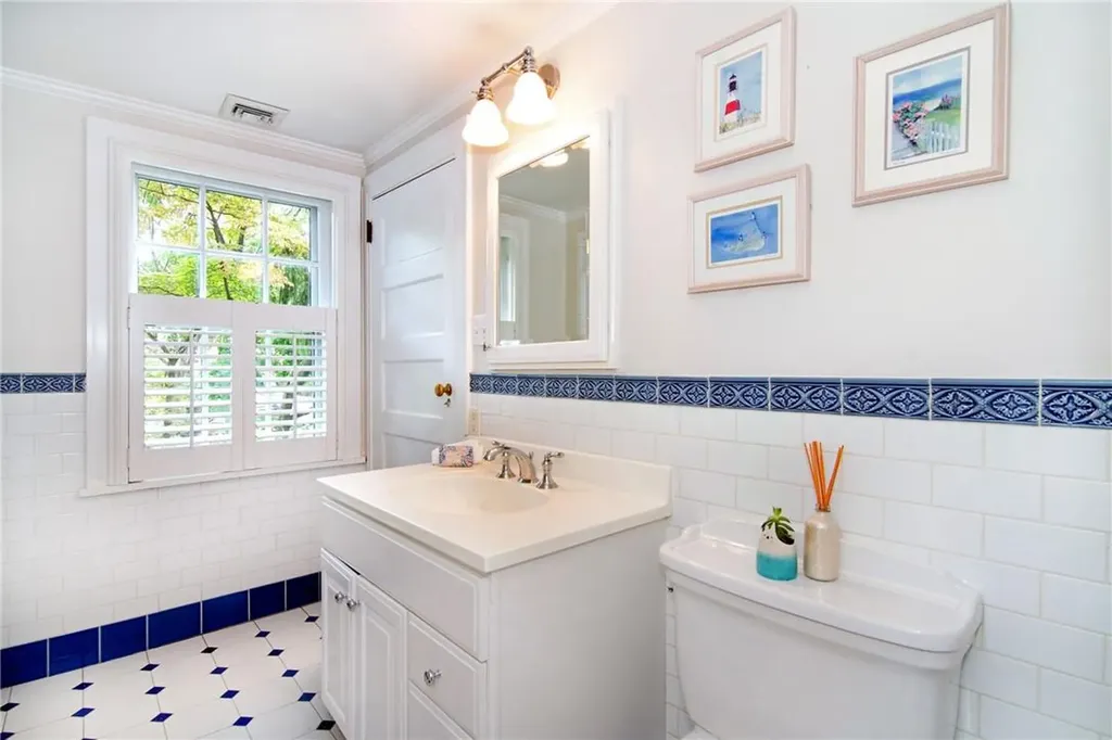 69 Young Avenue Pelham NY 10803