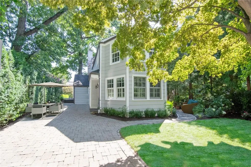 69 Young Avenue Pelham NY 10803