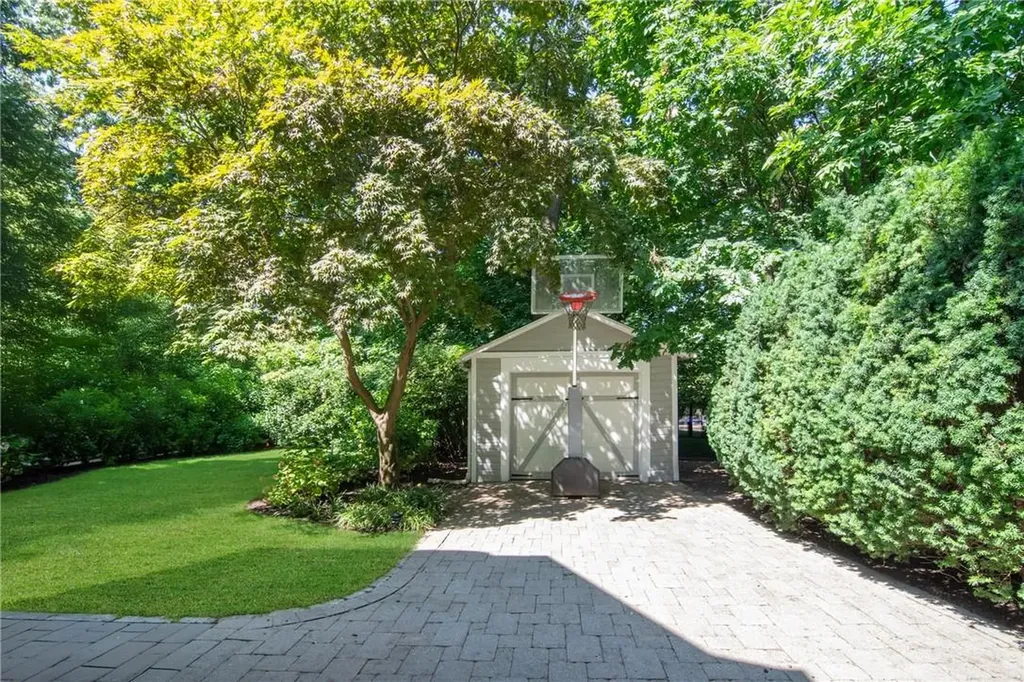 69 Young Avenue Pelham NY 10803