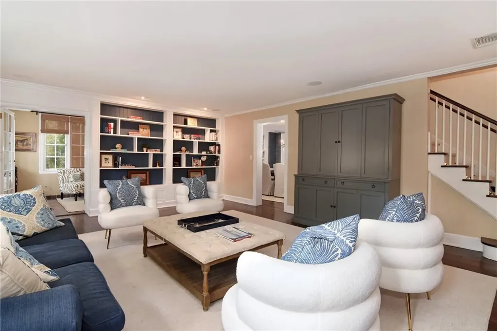 69 Young Avenue Pelham NY 10803