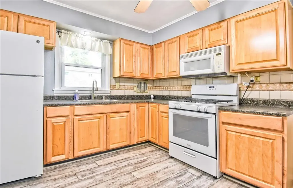 16 Randall Terrace Middletown NY 10940