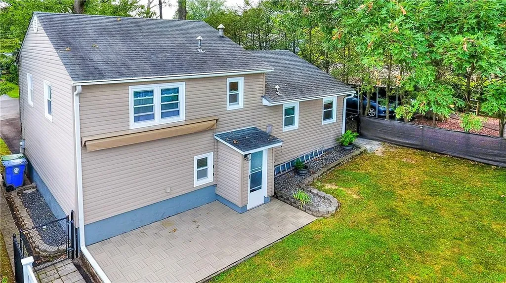 16 Randall Terrace Middletown NY 10940
