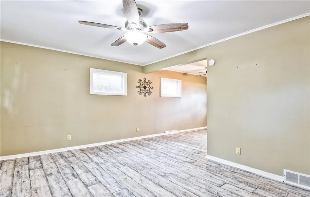16 Randall Terrace Middletown NY 10940