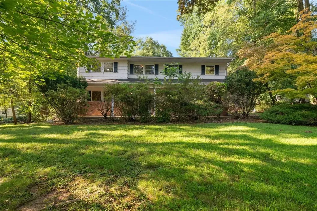 10 Roven Road Monsey NY 10952