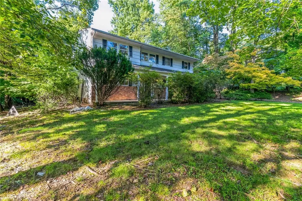 10 Roven Road Monsey NY 10952