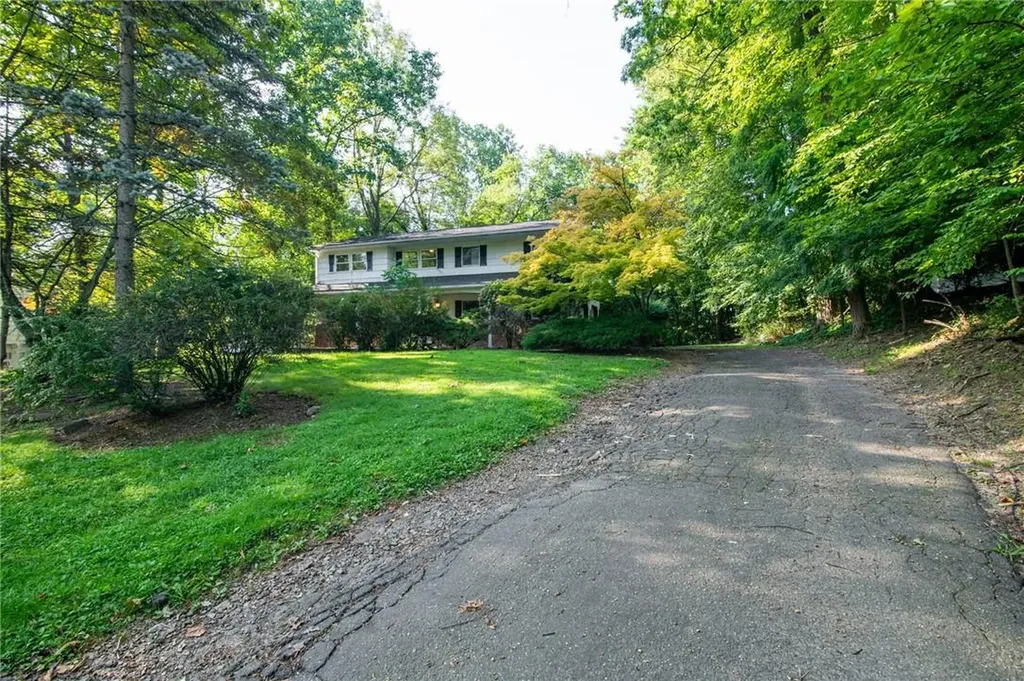 10 Roven Road Monsey NY 10952