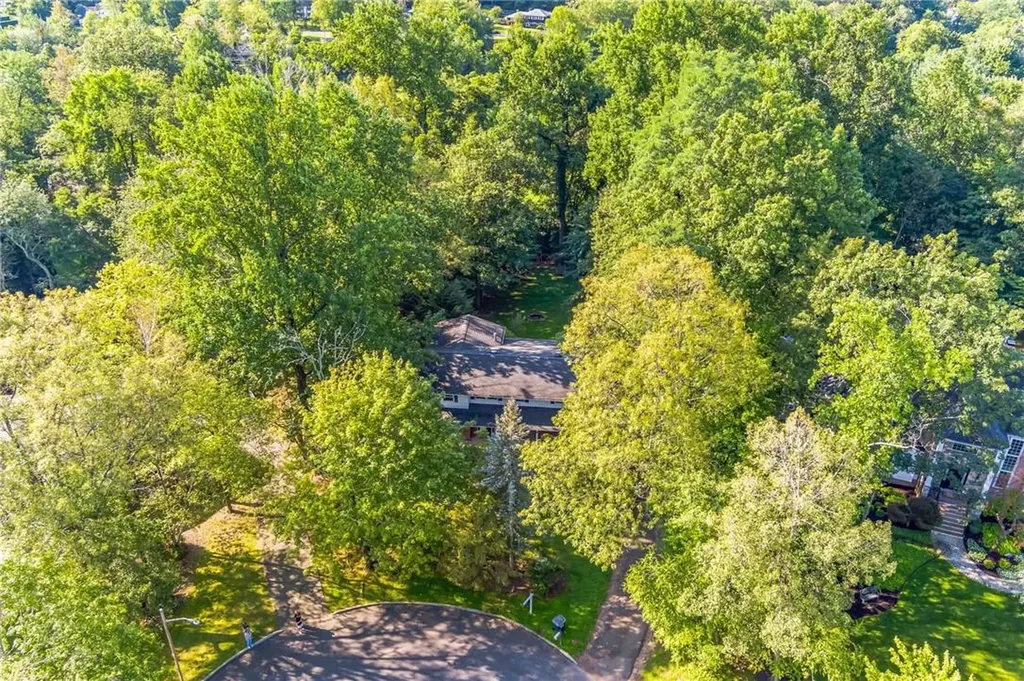 10 Roven Road Monsey NY 10952