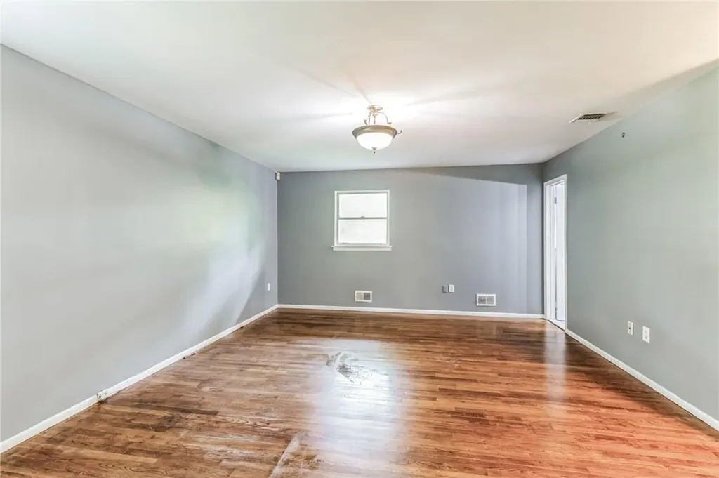 10 Roven Road Monsey NY 10952