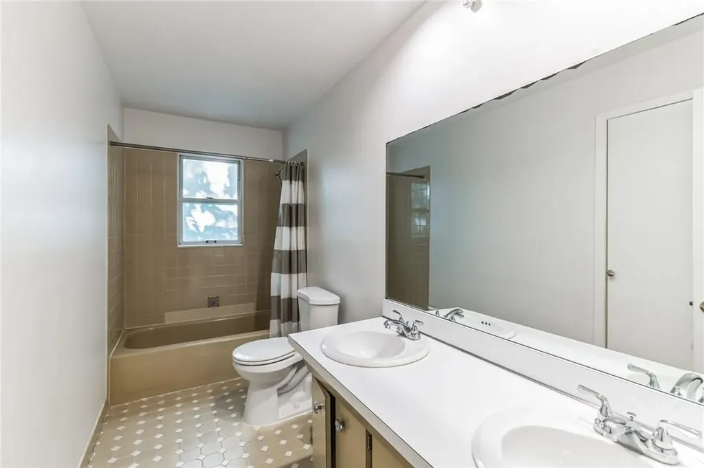 10 Roven Road Monsey NY 10952