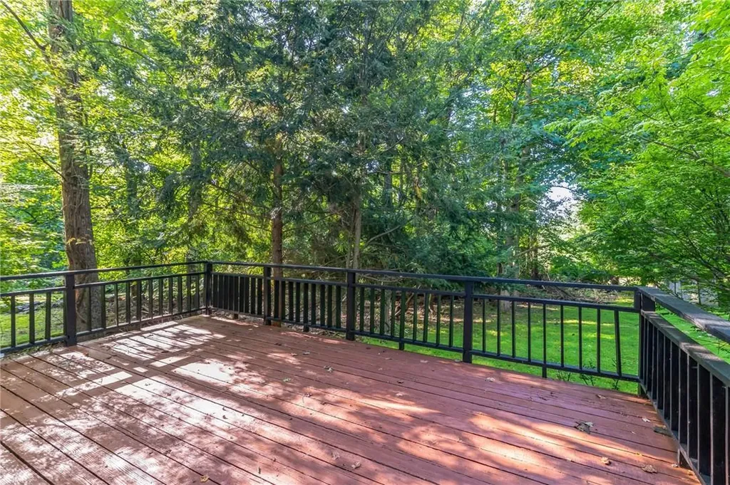 10 Roven Road Monsey NY 10952