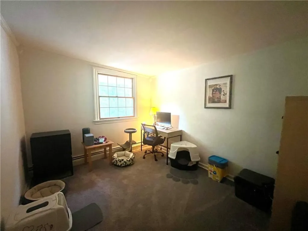 565 N Quaker Lane Hyde Park NY 12538