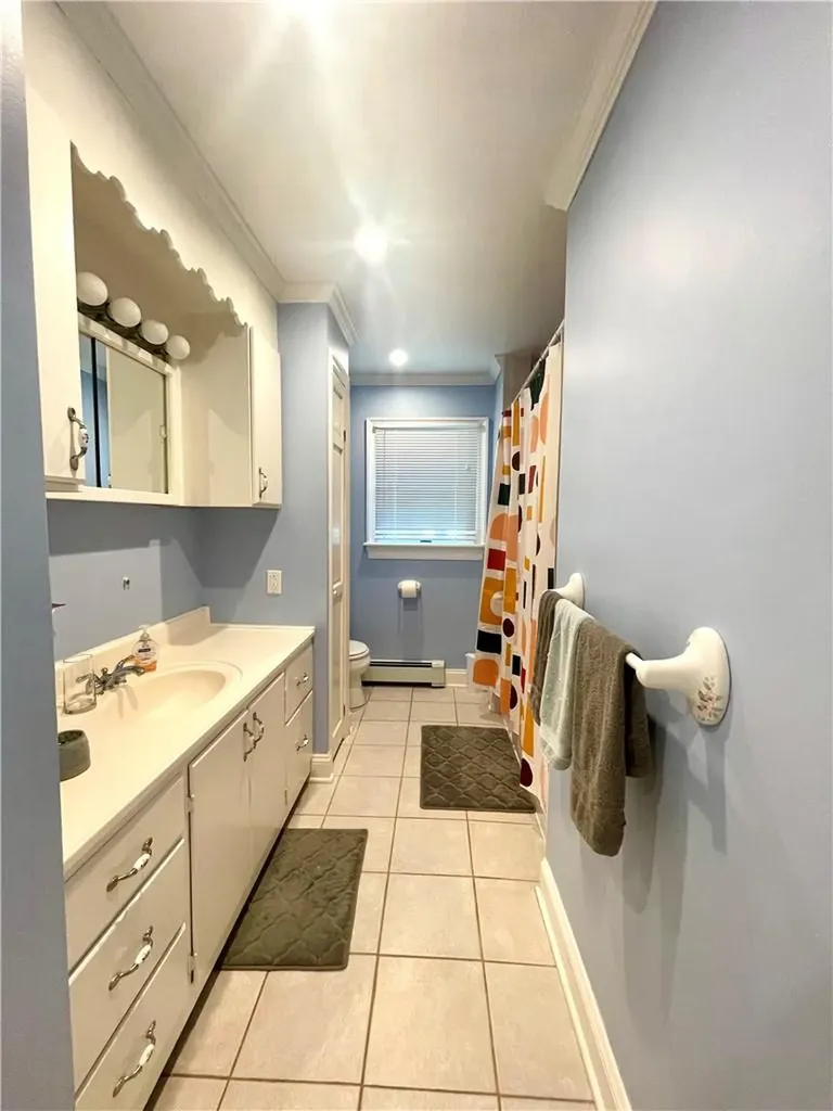 565 N Quaker Lane Hyde Park NY 12538