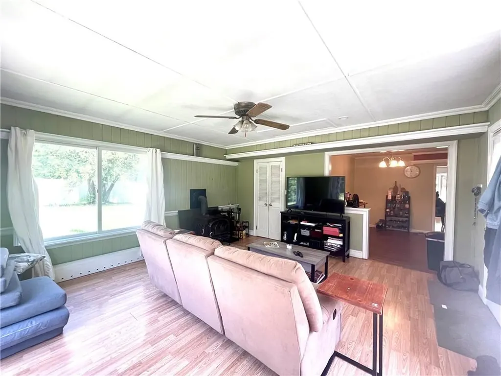 565 N Quaker Lane Hyde Park NY 12538
