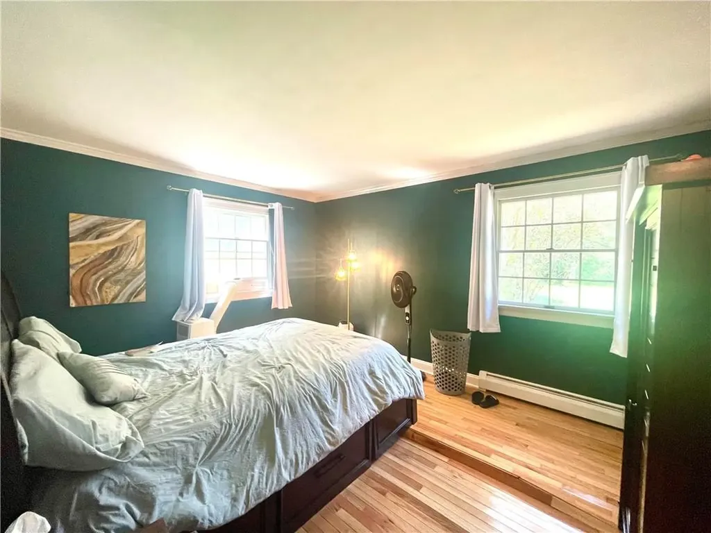 565 N Quaker Lane Hyde Park NY 12538