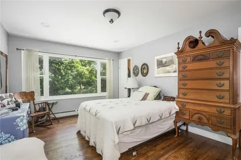 256 Van Cortlandt Park Avenue Yonkers NY 10705