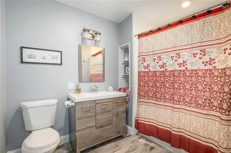 256 Van Cortlandt Park Avenue Yonkers NY 10705