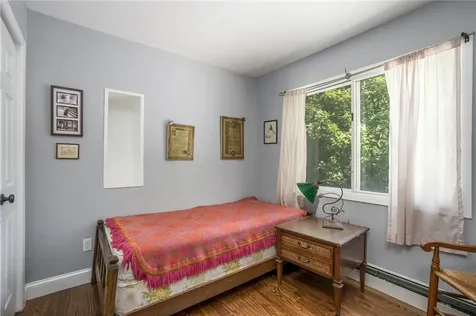 256 Van Cortlandt Park Avenue Yonkers NY 10705