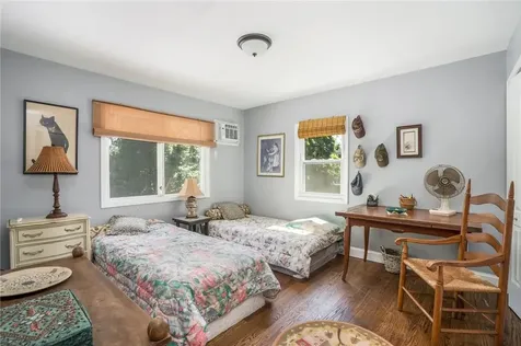 256 Van Cortlandt Park Avenue Yonkers NY 10705